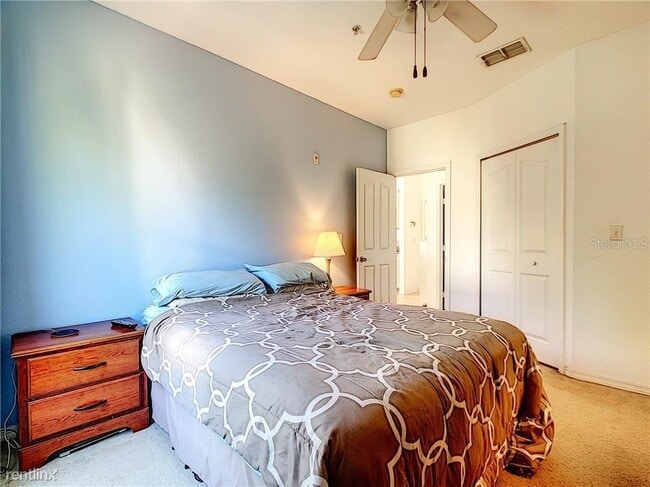 Building Photo - 1 br, 1 bath Condo - 8913 Legacy Ct