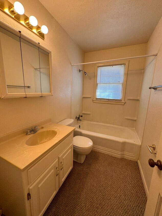 Primary Photo - Hubbard Union Apartments