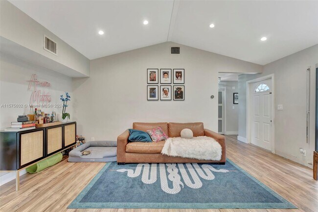 Foto del edificio - 3043 Hayes St