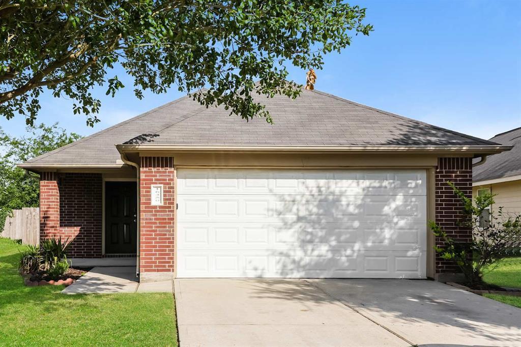 Foto principal - 16450 Eton Brook Ln