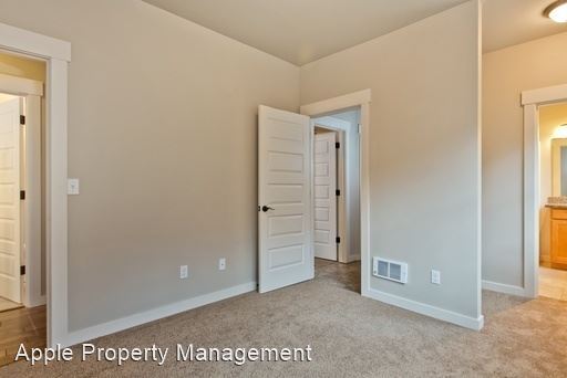 Building Photo - 2 br, 2 bath Apartment - 556 1/2 Prospect St