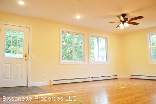 Building Photo - 5 br, 2.5 bath House - 272 Manhattan Drive