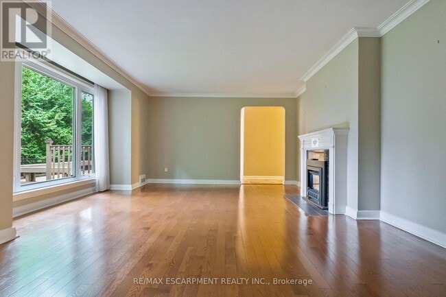 Photo du bâtiment - 330 Poplar Dr