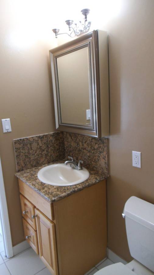 Building Photo - 350 Glenview Drive