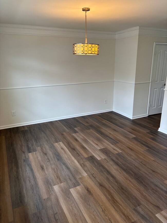 Building Photo - 2703 Golden Rose Lane