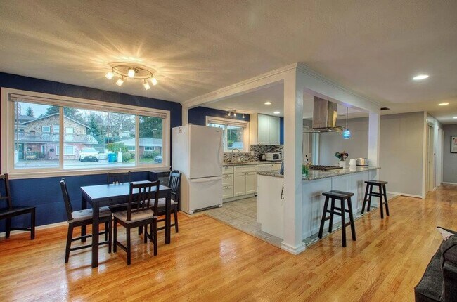 Building Photo - Charming 3BR House in Renton (Price includ...