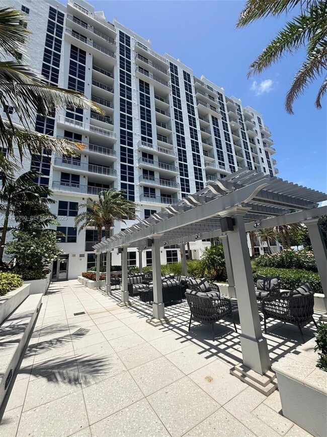 Building Photo - 1776 Polk St