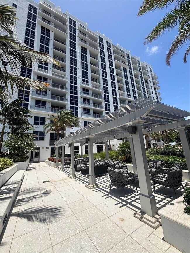 Building Photo - 1776 Polk St