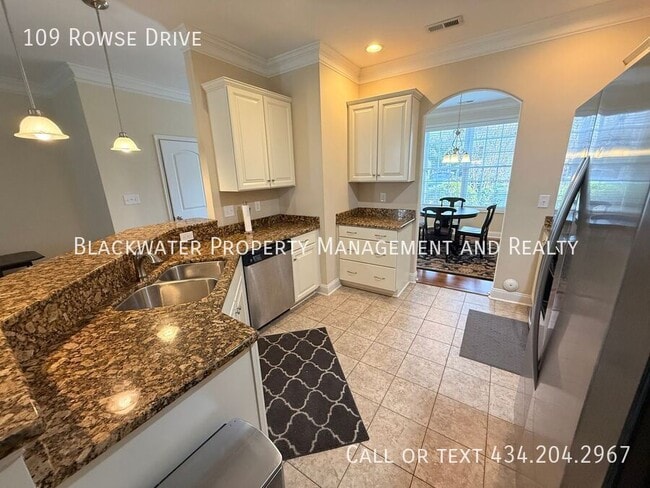 Building Photo - 109 Rowse Dr
