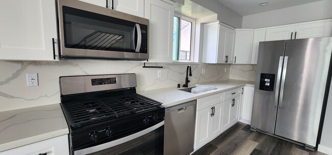 Photo - 2408 Hauser Blvd (Los Angeles, CA) Townhome
