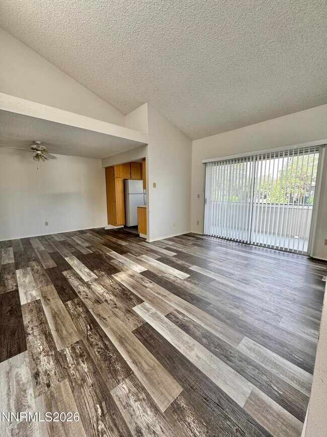 Foto del edificio - 2519 Sunny Slope Dr