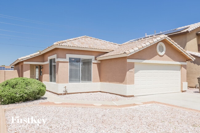 Foto del edificio - 8630 W Shaw Butte Dr