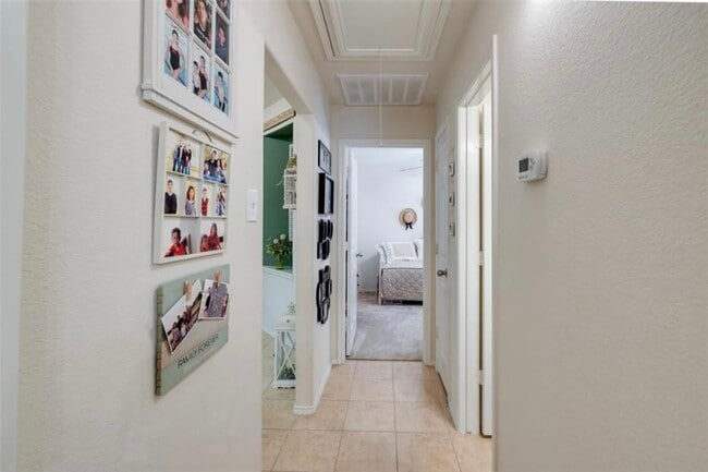 Building Photo - 20302 Mathis Landing Dr