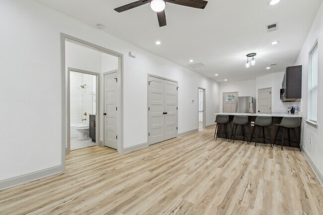 Foto del edificio - 3923 Clematis St