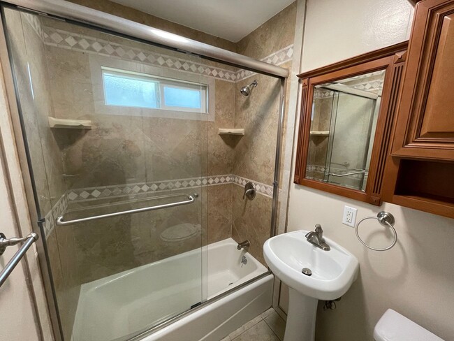 Foto del edificio - 71 Suffolk Ave