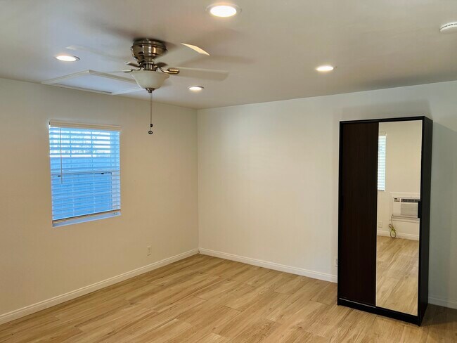 Habitación con vistas al jardín - 1404 N Buena Vista St