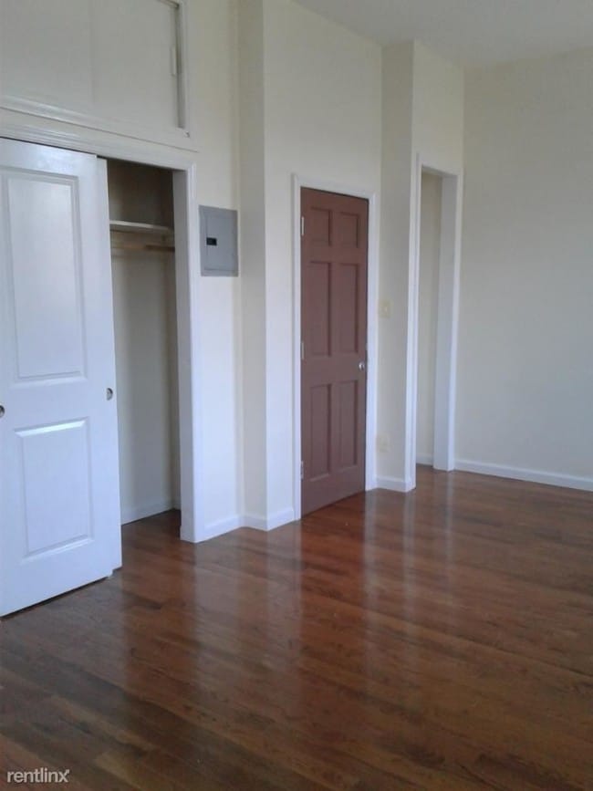 Building Photo - 2 br, 1 bath  - 855 Willoughby Ave