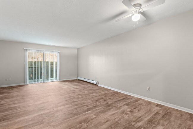 Living Room - 2373 Belcher Dr