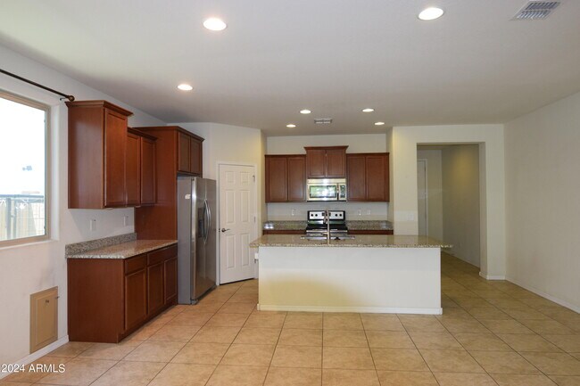 Foto del edificio - 28519 N 23rd Dr