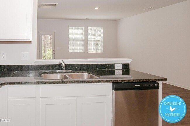 Foto del edificio - 2489 Ashton Park Ln