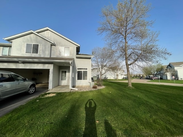 Vista frontal principal - 2103 Parkway Ave