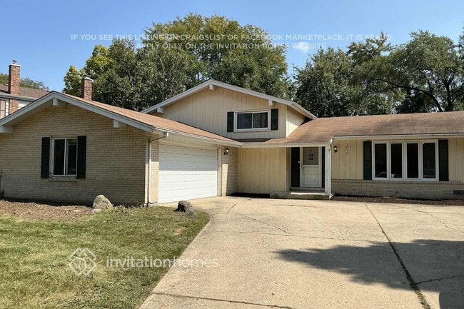 Building Photo - 1620 Apache Dr