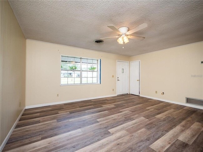 Foto del edificio - 1125 NE 46th Ct