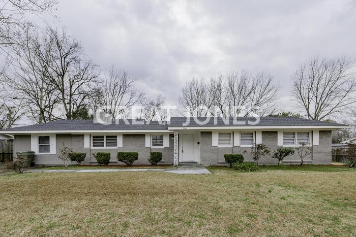 Primary Photo - 1106 Buckingham Dr