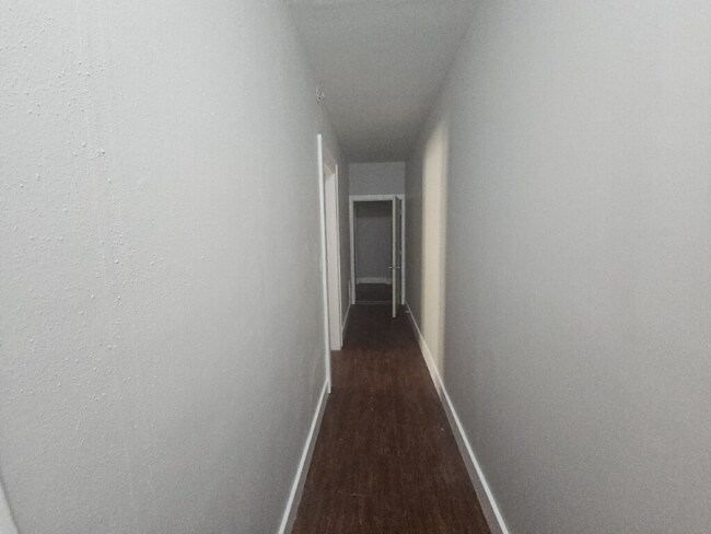 Foto del edificio - 246 Airways Blvd