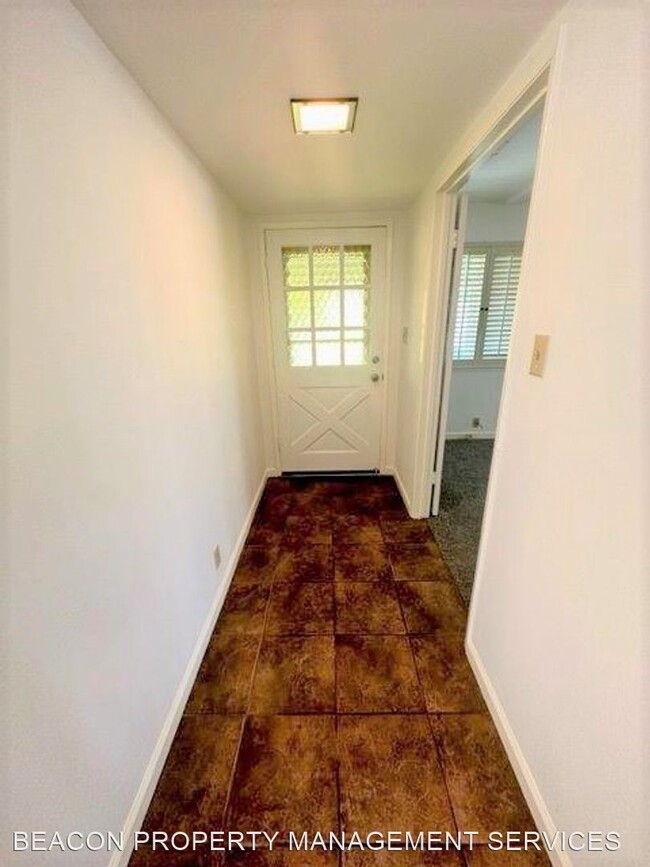 Building Photo - 4 br, 2 bath House - 2136 W ELM STREET