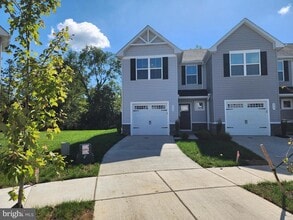 Building Photo - 619 Laurelwood Cir