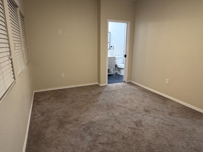 Building Photo - 3801 Black Granite Dr