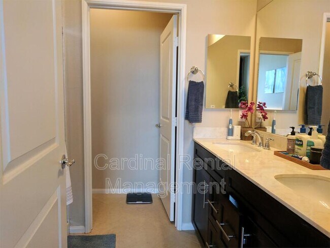 Building Photo - 5038 Mosaic Ct