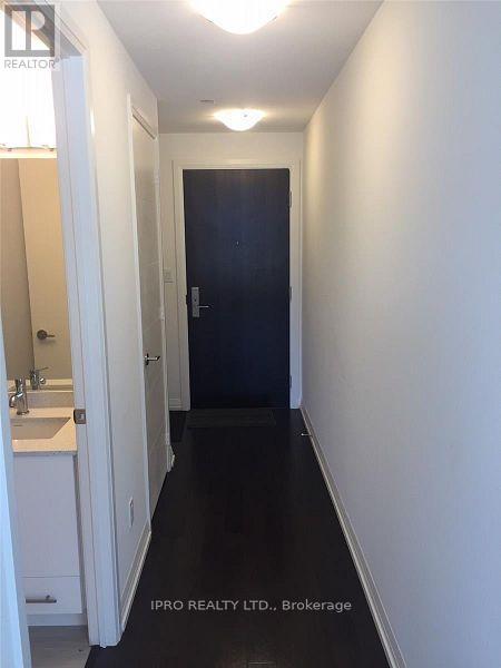 Photo du bâtiment - 460-1460 Adelaide St E