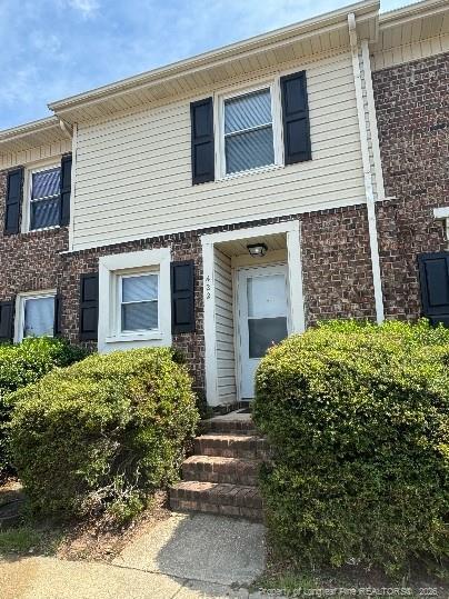 Foto del edificio - 422 Kirkcaldy Ct