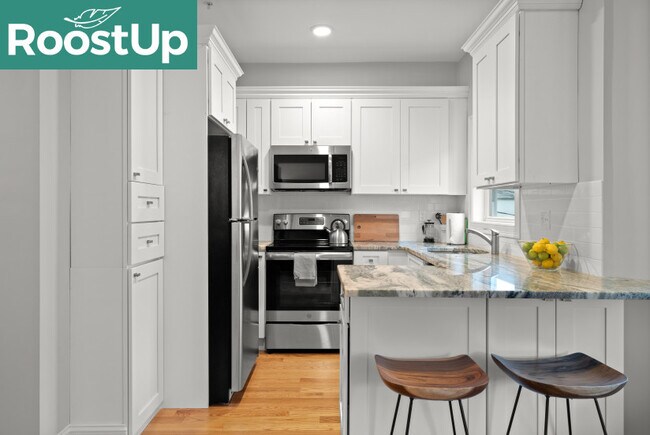 Foto del edificio - Furnished Private Bedroom in East Boston