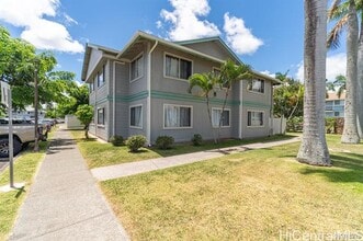 Building Photo - 95-1139-1139 Maka?ika?i St