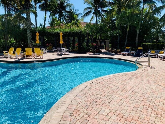 Foto del edificio - 15105 Michelangelo Blvd