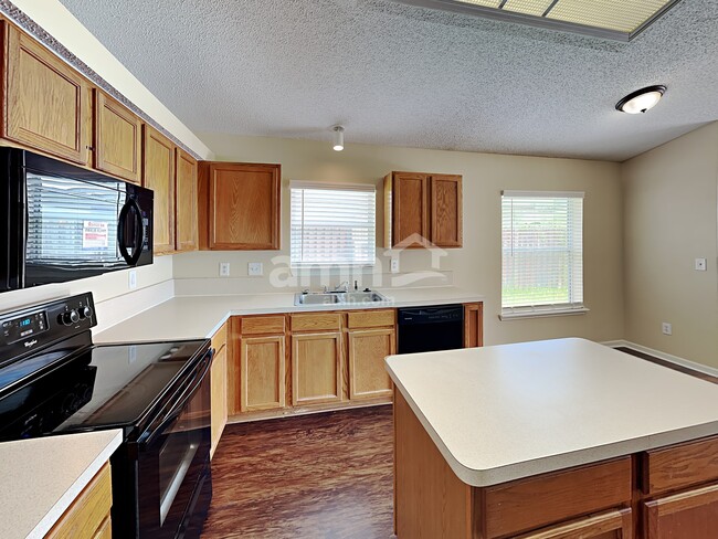 Foto del edificio - 575 Timber Trace Ct