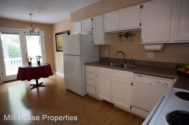 Building Photo - 2 br, 2 bath House - 106 New Cooper Square