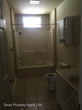 Building Photo - 657 E Old Hickory Blvd