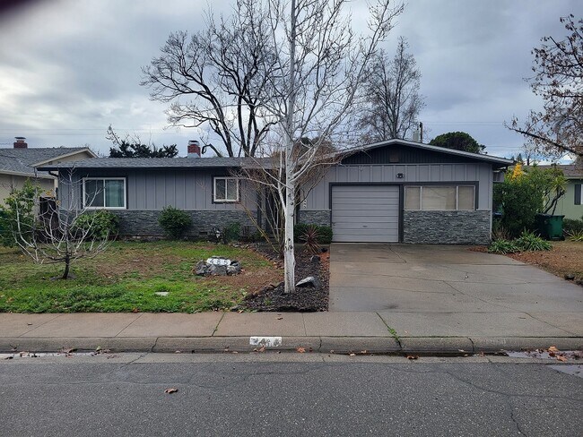 Foto del edificio - 485 Redwood Way