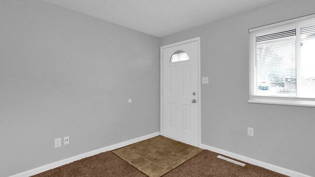 Foto del edificio - 1631 Lucks Rd