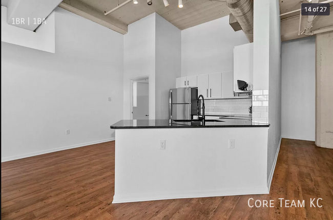 Foto del edificio - Renovated West 7th Street Loft For Rent