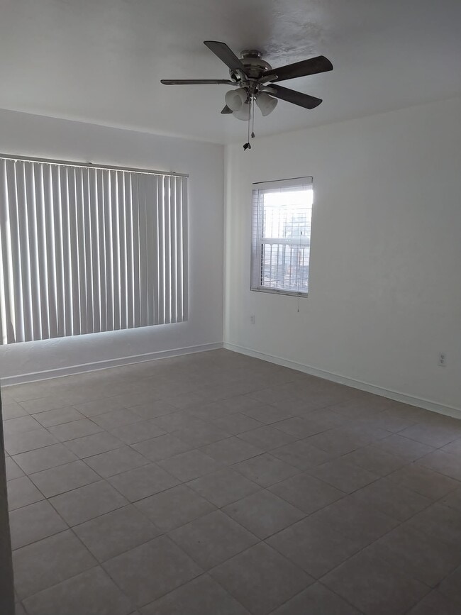 Building Photo - 1707 N Stanton St