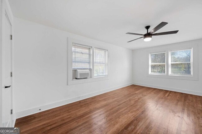 Building Photo - 1338 McLendon Ave NE