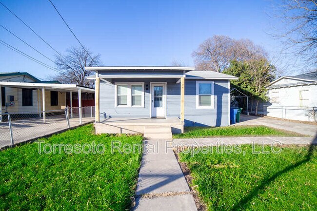 Foto del edificio - 2731 Menchaca St