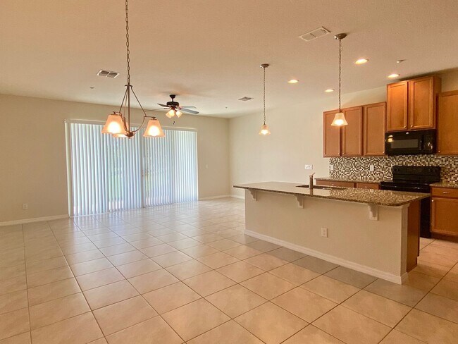 Foto del edificio - 3/2.5 Town Home in Winter Park in Aloma Tr...