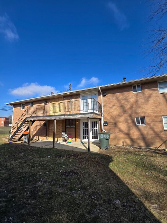 Building Photo - 861 Kingsford Rd