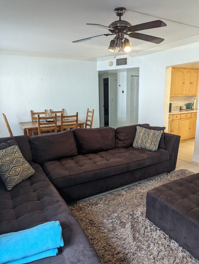 Sala de estar 2 - 1001 SE 16th St